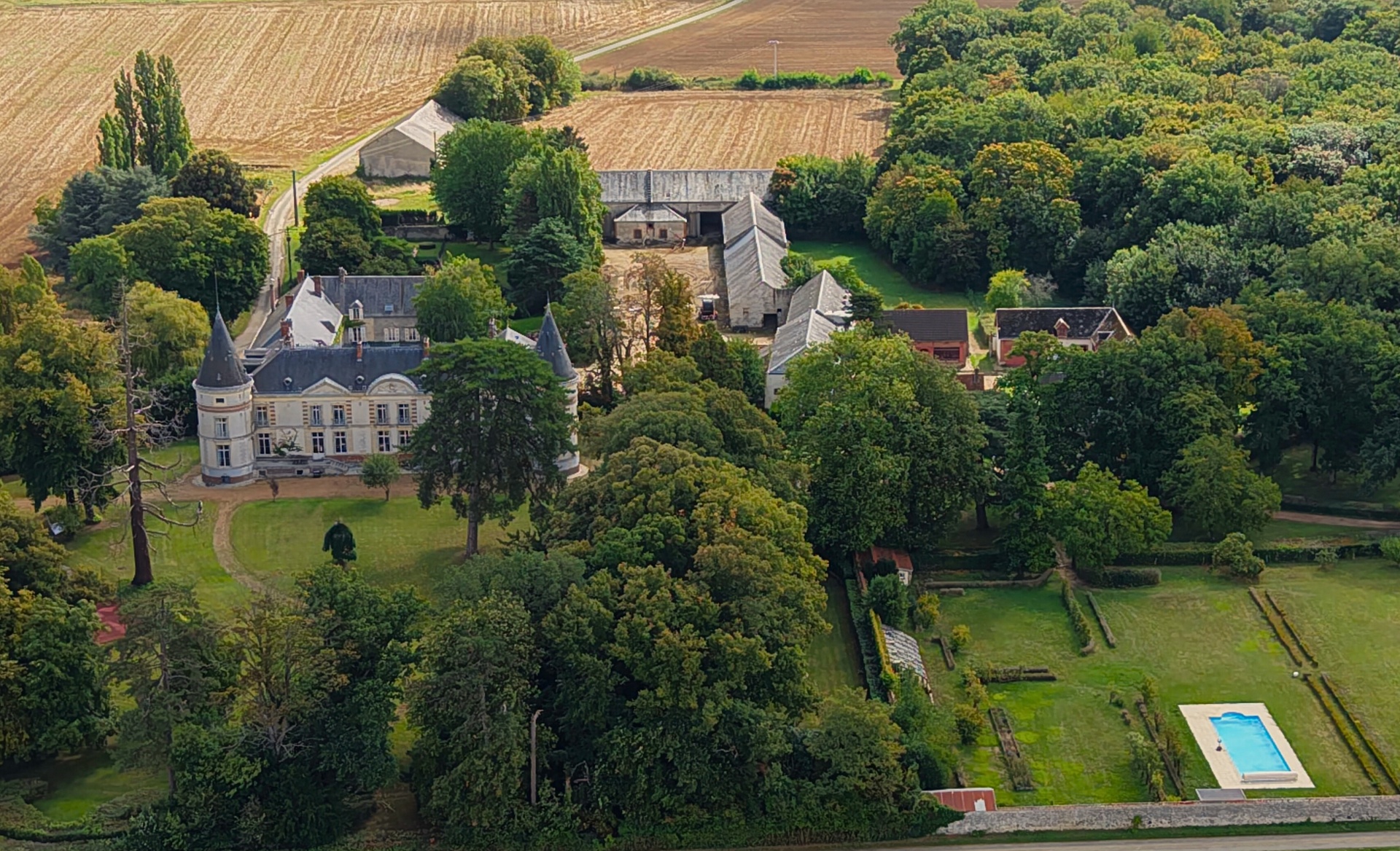 Le château et le parc de Chenevelle