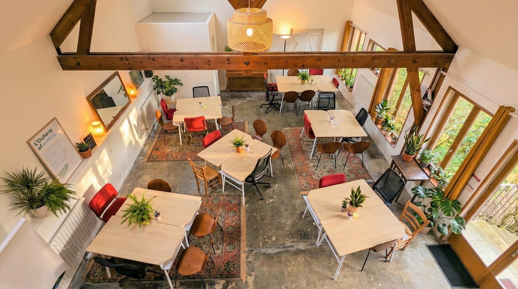 L’espace de travail sous les poutres de Verdonne